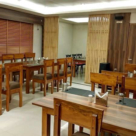 Hotel Oishi Plaza Mukutmanipur Extérieur photo