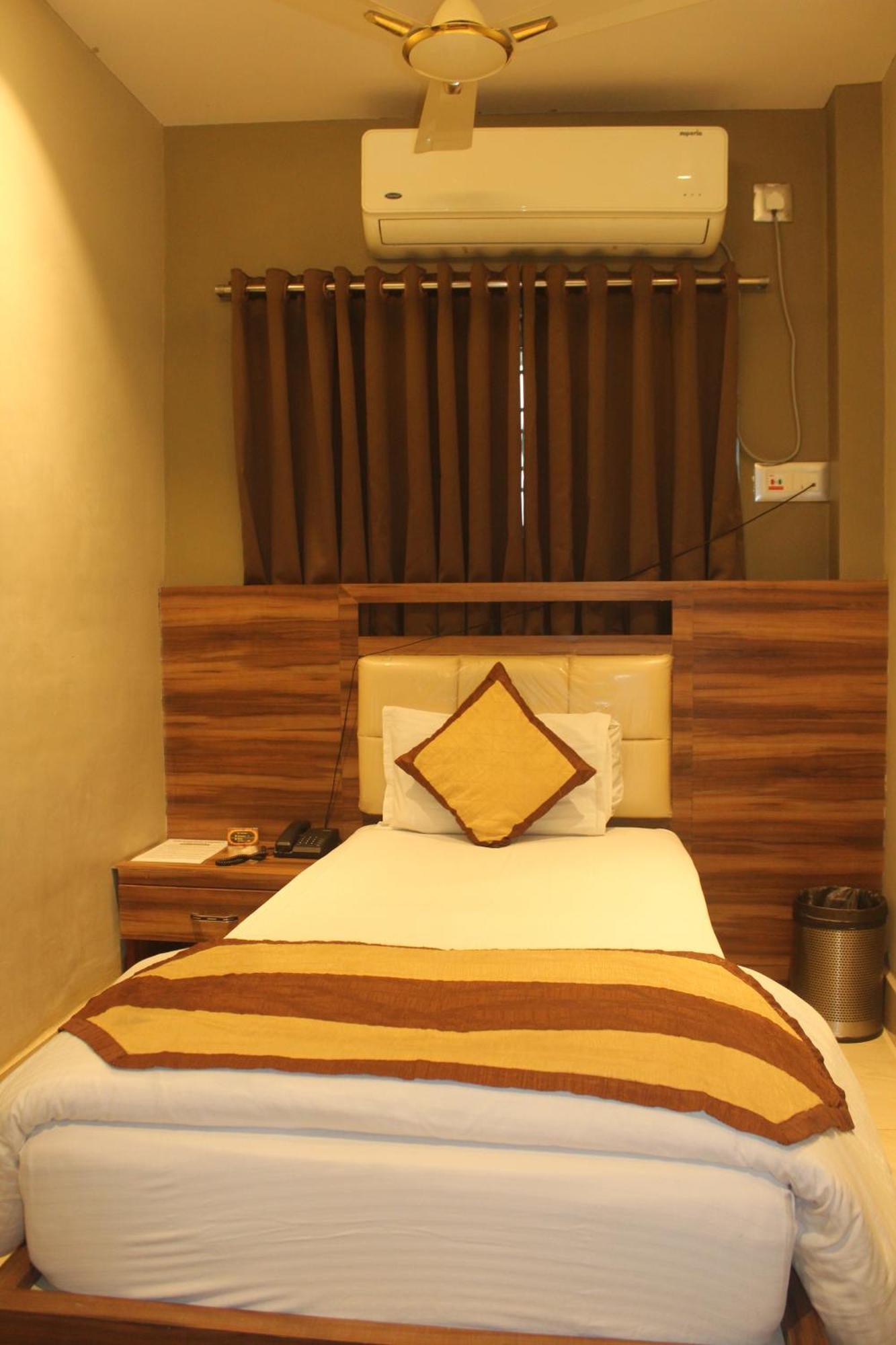 Hotel Oishi Plaza Mukutmanipur Extérieur photo