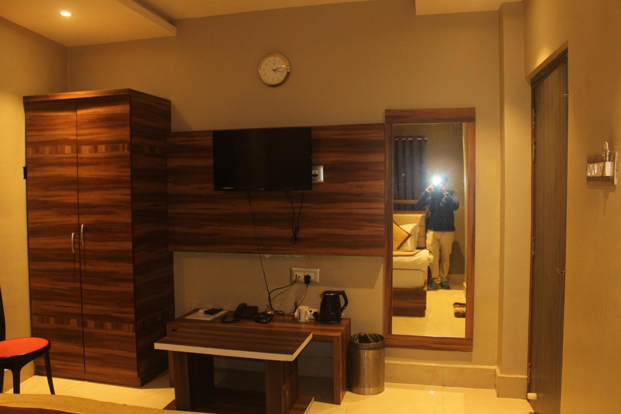 Hotel Oishi Plaza Mukutmanipur Extérieur photo